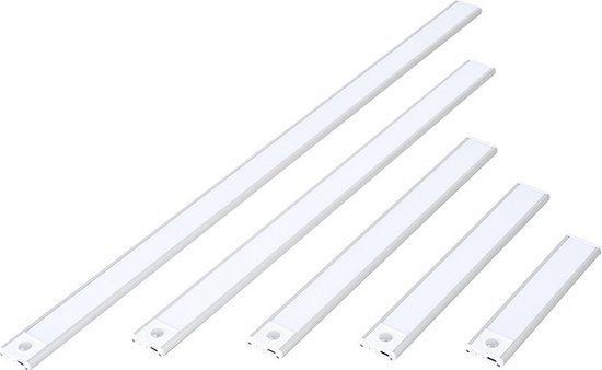 Kastverlichting met bewegingssensor - Driekleurige verlichting - USB oplader -40CM