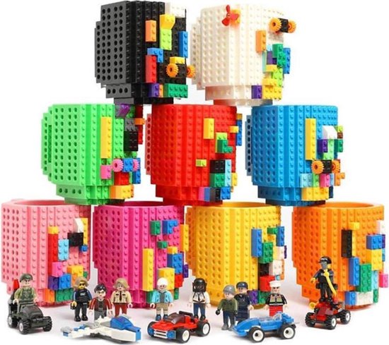 Build on Brick Mug - blauw - 350 ml - bouw je eigen mok met bouwsteentjes - BPA vrije drinkbeker cadeau voor kinderen of volwassenen - koffie thee limonade of andere dranken - pennenbeker - creatief accessoire voor op bureau
