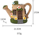 Tuinbeeld Gieter Huisje – Solar, Kunststof, 21,5x17x13cm – Sprookjesachtig Decoratief Tuinornament – Bruin & Groen