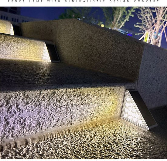 2 stuks Solar Trapverlichting Driehoekig 13 LED – Warm Licht – 2 stuks – Aluminium – Weerbestendig – Energiezuinig