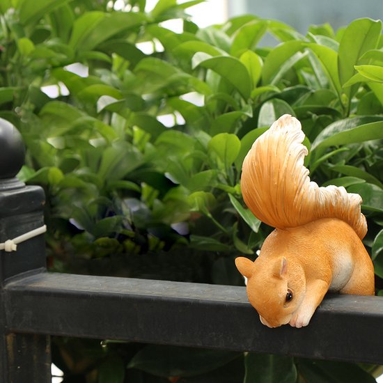 Gesimuleerde Eekhoorn Tuindecoratie - Hars 6.5*14*15cm