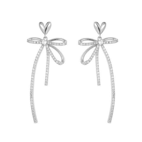 Reitsman vlinder oorbellen met zirkonia voor elke gelegenhei