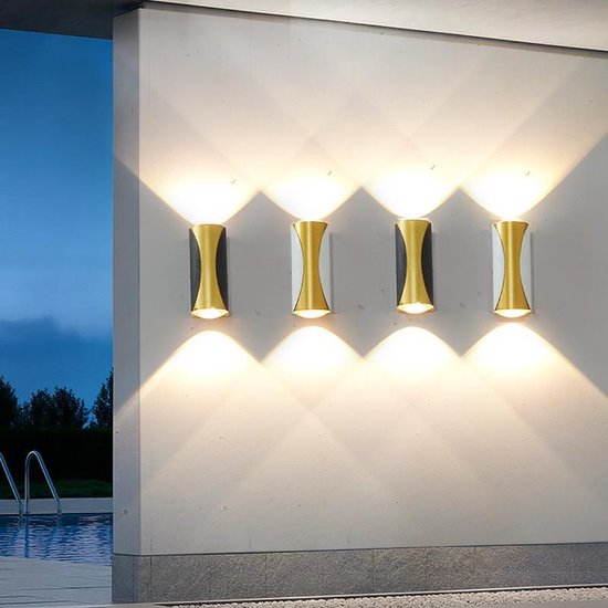 LED buitenwandlamp 12W Warmwitte licht -(zwart plus goud)