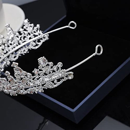 Zilveren Tiara Diadeem Haarsieraad - Elegant en Duurzaam - Geschikt voor Verschillende Gelegenheden