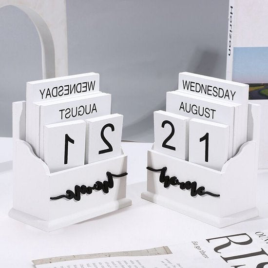 Houten Eeuwigdurende Kalender met 'Home' Design – Stijlvolle Handmatige Datumweergave voor Thuis & Kantoor-wit