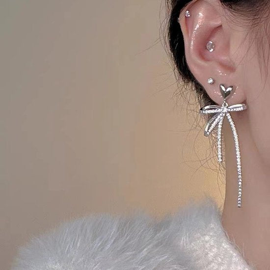 Reitsman vlinder oorbellen met zirkonia voor elke gelegenhei