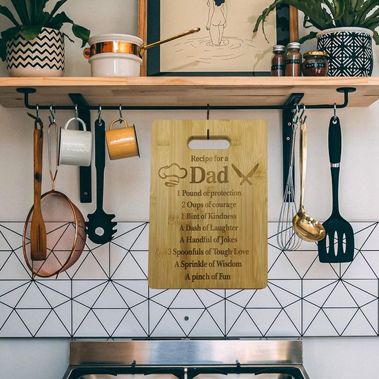 Bamboe Snij- & Serveerplank 'vaderliefde' - Duurzaam met Lasergravure - Ideaal als Borrelplank of Keuken Decor - Ophangbaar - Perfect vaderdag Geschenk - 28x22 cm