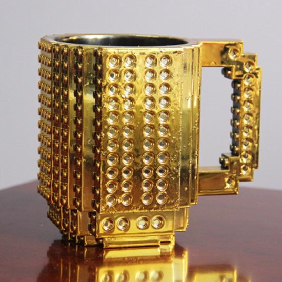 Build on Brick Mug -goud- 350 ml - bouw je eigen mok met bouwsteentjes - BPA vrije drinkbeker cadeau voor kinderen of volwassenen - koffie thee limonade of andere dranken - pennenbeker - creatief accessoire voor op bureau-goud