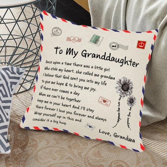 TDR -Sierkussensloop - 45x45 cm  - leuk als cadeau voor grootmoeder naar kleindochter -  "To my granddaugher"