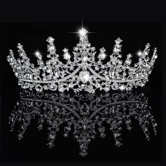 zilveren Tiara Diadeem Haarsieraad -Elegant en Duurzaam - Geschikt voor Verschillende Gelegenheden
