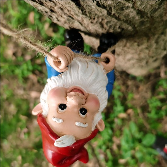 Klimmende Kabouters- Een Magisch Tuinornament en Creatief Geschenk voor Binnen en Buiten