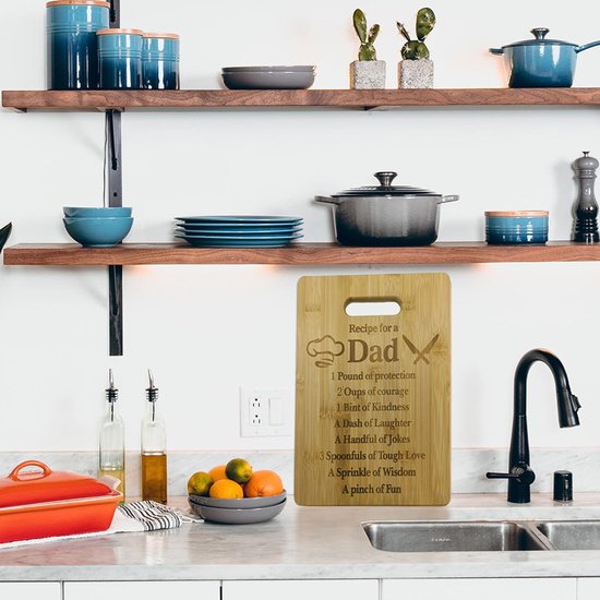 Bamboe Snij- & Serveerplank 'vaderliefde' - Duurzaam met Lasergravure - Ideaal als Borrelplank of Keuken Decor - Ophangbaar - Perfect vaderdag Geschenk - 28x22 cm