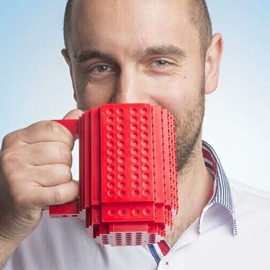 Build on Brick Mug - rood- 350 ml - bouw je eigen mok met bouwsteentjes - BPA vrije drinkbeker cadeau voor kinderen of volwassenen - koffie thee limonade of andere dranken - pennenbeker - creatief accessoire voor op bureau