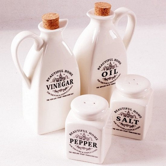 Klassieke Witte Keramische Olie- & Azijnfles Set met Zout- & Peperstrooier – 4-delig – 150ml – Elegant Design