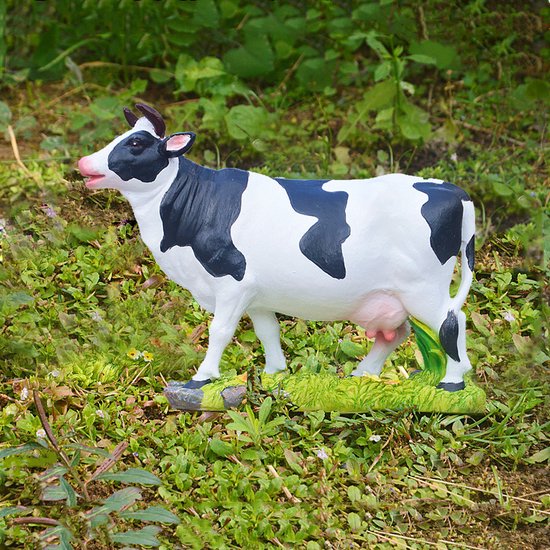 Levendig Koeienbeeldje van Synthetische Hars - Schattig Dieren Beeldhouwwerk voor Decoratie en Geschenken 22x8x17cm