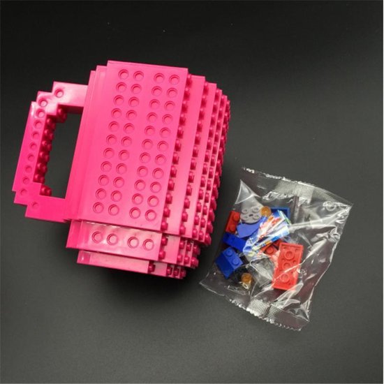 Build on Brick Mug - Donker Roze- 350 ml - bouw je eigen mok met bouwsteentjes - BPA vrije drinkbeker cadeau voor kinderen of volwassenen - koffie thee limonade of andere dranken - pennenbeker - creatief accessoire voor op bureau