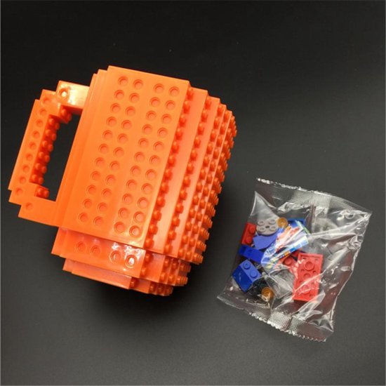 Build on Brick Mug - oranje - 350 ml - bouw je eigen mok met bouwsteentjes - BPA vrije drinkbeker cadeau voor kinderen of volwassenen - koffie thee limonade of andere dranken - pennenbeker - creatief accessoire voor op bureau