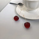 Rode Kersen Oorhangers - Lichtgewicht Vrouwen Oorbellen