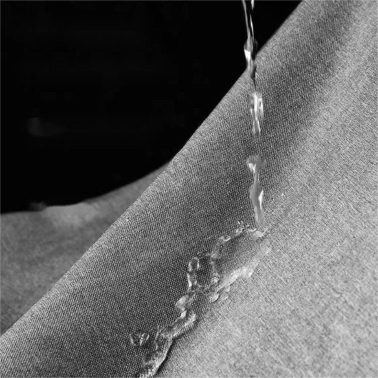 Hoogwaardig Waterdicht Douchegordijn 180×200 cm – Grijs – Met zilverkleurige Binnenringen