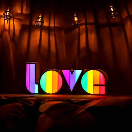 LED decoratieve lamp LOVE-romantische viering-werkt op USB of batterij-kleurrijk