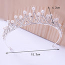 Luxe Zilveren Tiara met Witte Parels en Kristallen