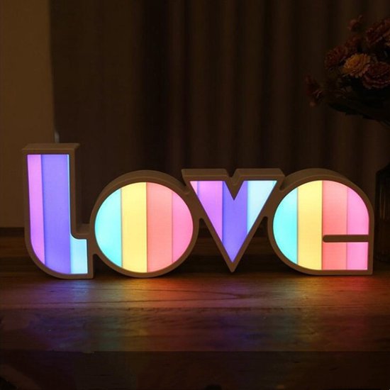 Xtraworks -LED decoratieve lamp LOVE-romantische viering-werkt op USB of batterij-kleurrijk