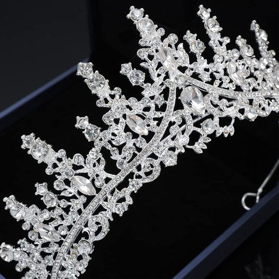 Zilveren Tiara Diadeem Haarsieraad - Elegant en Duurzaam - Geschikt voor Verschillende Gelegenheden