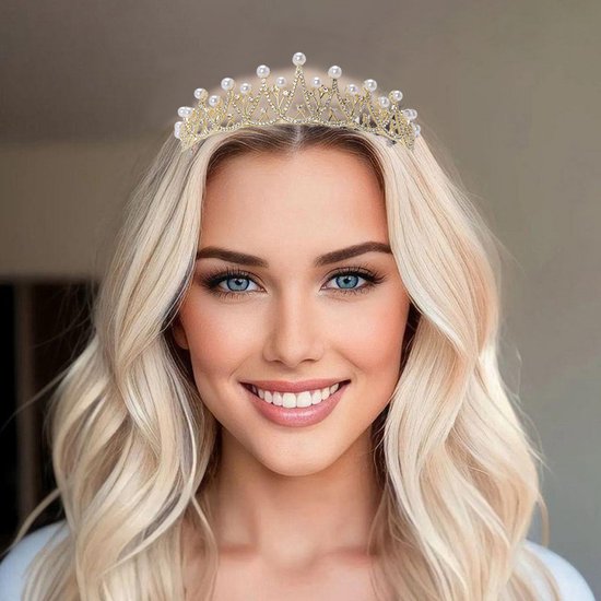 Luxe Koninklijke Tiara met Witte Parels en Sprankelende Kristallen-Goud Kroon voor Speciale Gelegenheden