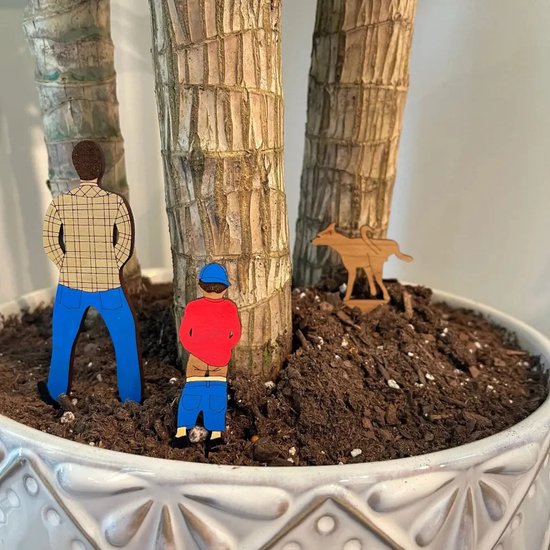 Houten Tuinsteker Set - Vader, Zoon & Hond - Decoratieve Plantenstekers - 18 cm, 13 cm & 11 cm Hoog