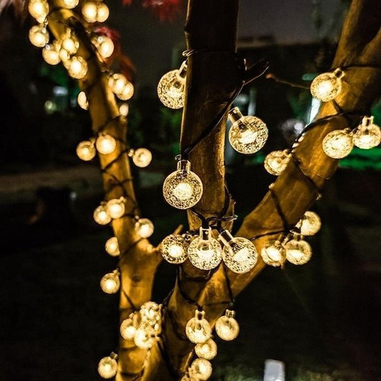 Zonne-Energie - Echt Glas Lijkende Kristallen Bolvormige Lampjes - grotere bal met een diameter van 24 mm - 6,5 Meter lang - 30 Lichtpunten - Warm Wit licht