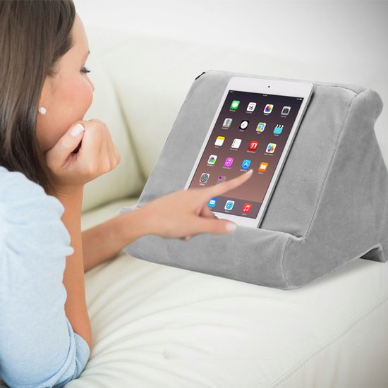 Tablet Kussen Grijs – 3 Kijkhoeken – Comfortabele Tablethouder & Standaard – Pillow Pad – Geschikt voor Tablet, Smartphone, Boek & E-reader – 29x23x26 cm