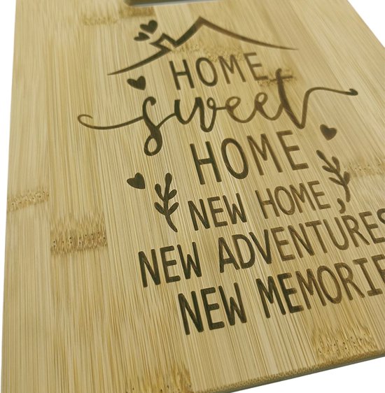 Elegante Bamboe Snij- en Serveerplank "Home Sweet Home" - Duurzaam met Lasergravure - Ideaal als Borrelplank of Keuken Decor - Ophangbaar - Ideaal voor Housewarming - 28x22 cm