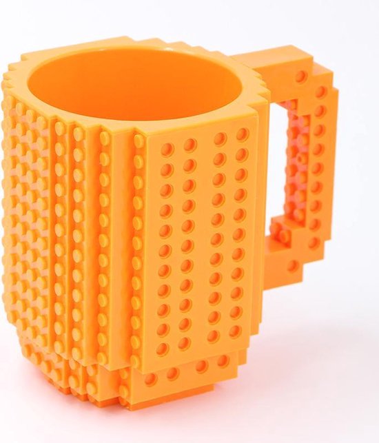 Build on Brick Mug - oranje - 350 ml - bouw je eigen mok met bouwsteentjes - BPA vrije drinkbeker cadeau voor kinderen of volwassenen - koffie thee limonade of andere dranken - pennenbeker - creatief accessoire voor op bureau